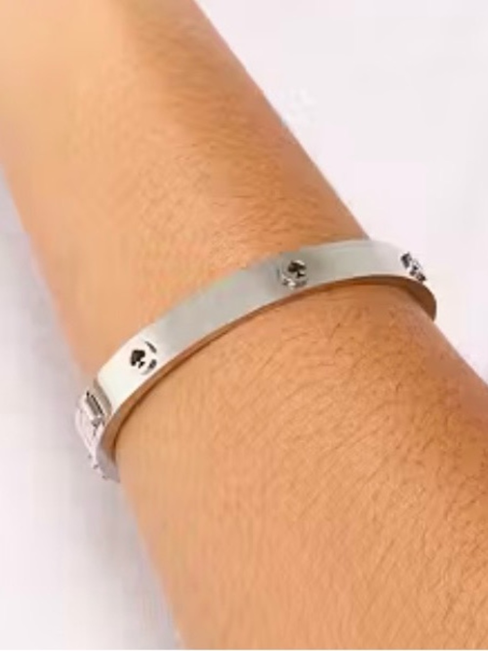 kate spade Spot The Spade Hinged Bangle Bracelet